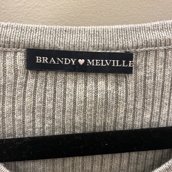 Button up brandy melville top - Picture 3 of 4